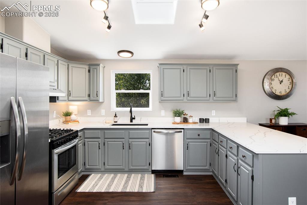 Image 16 of 50: Plenty of room for a farm-style dining table!