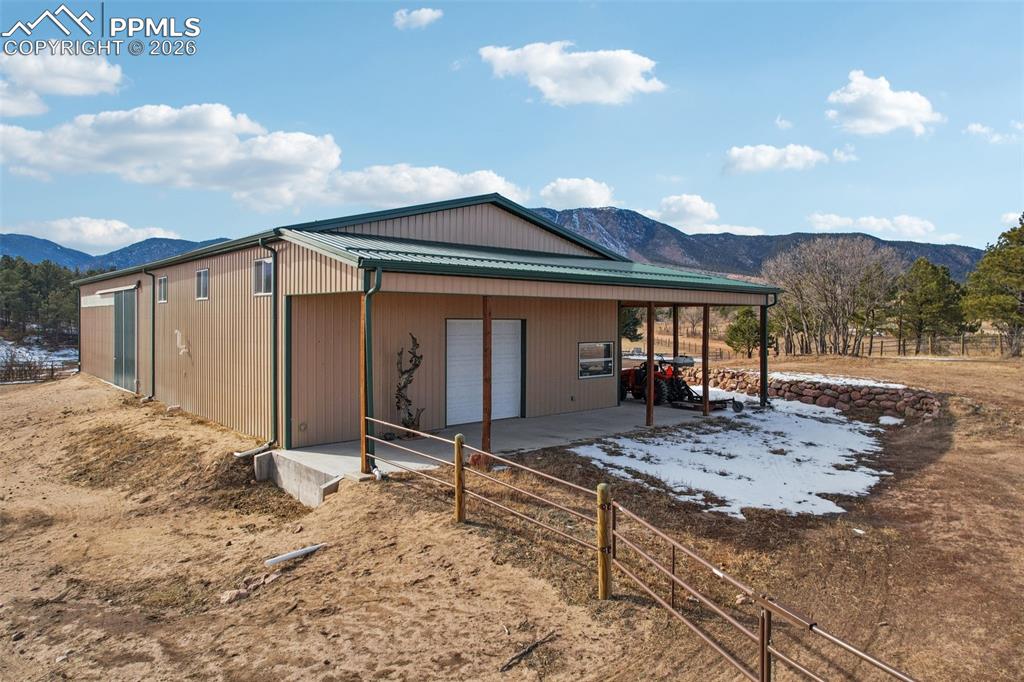 Image 23 of 40: Loading DOck