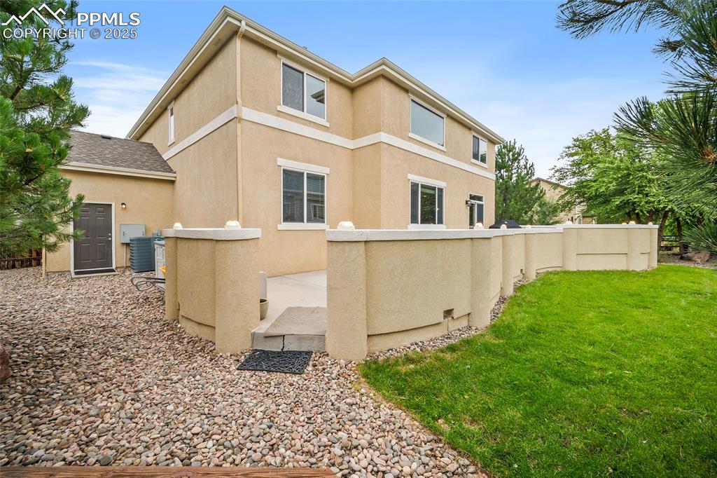 Image 48 of 50: Back of Structure