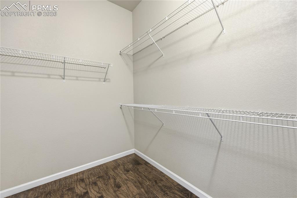 Image 30 of 39: Closet