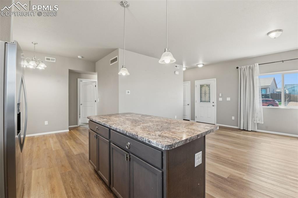 Image 11 of 26: Kitchen