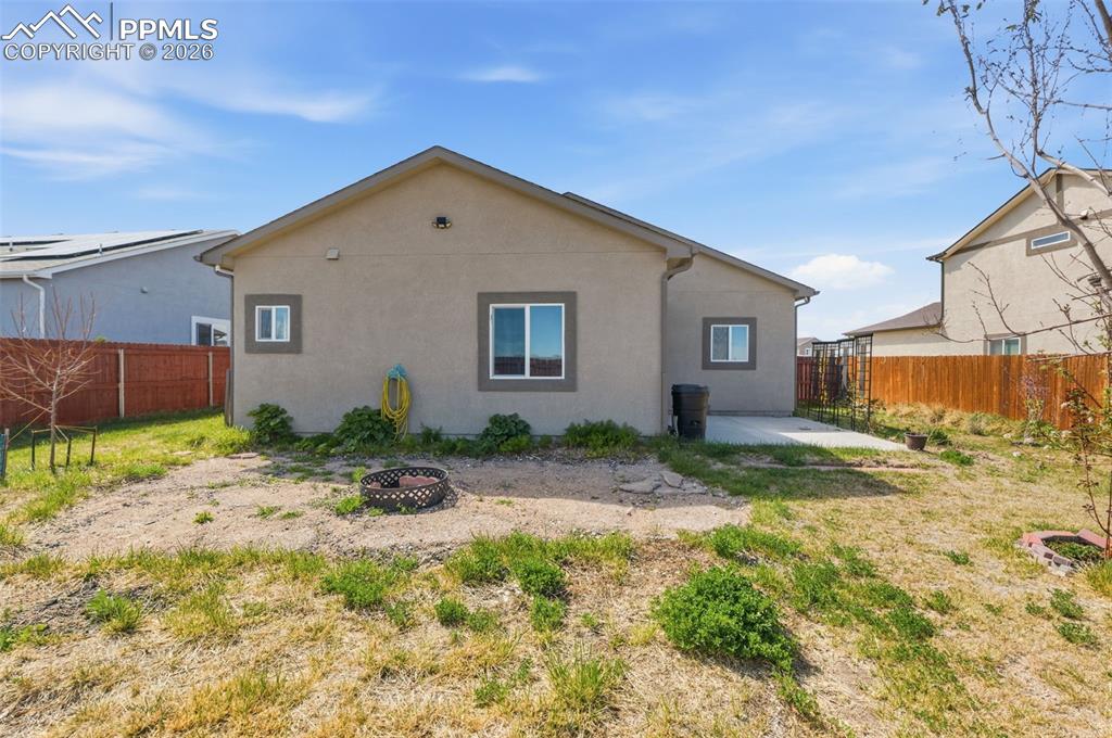 Image 25 of 26: Back of Structure