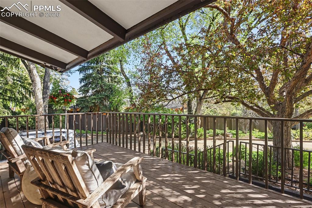 Image 43 of 50: Balcony