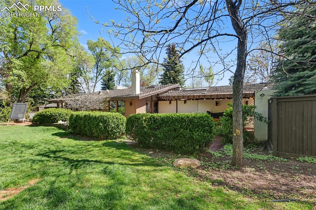 Image 45 of 50: Side of Structure