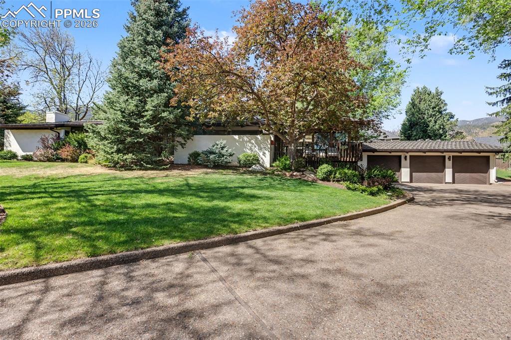 Image 48 of 50: Entry