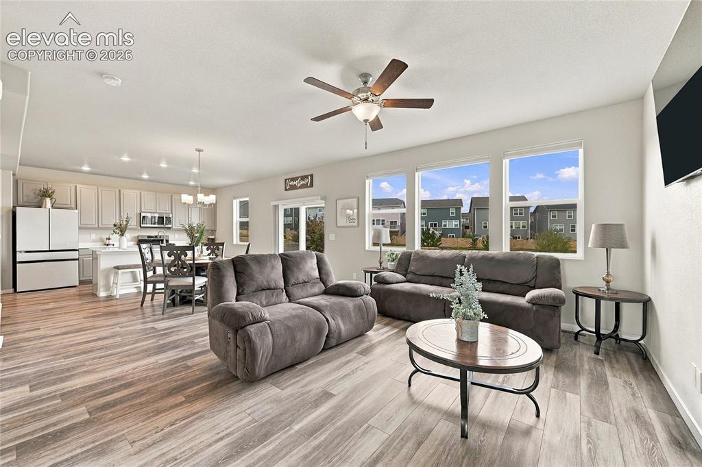 Image 9 of 31: Living Room