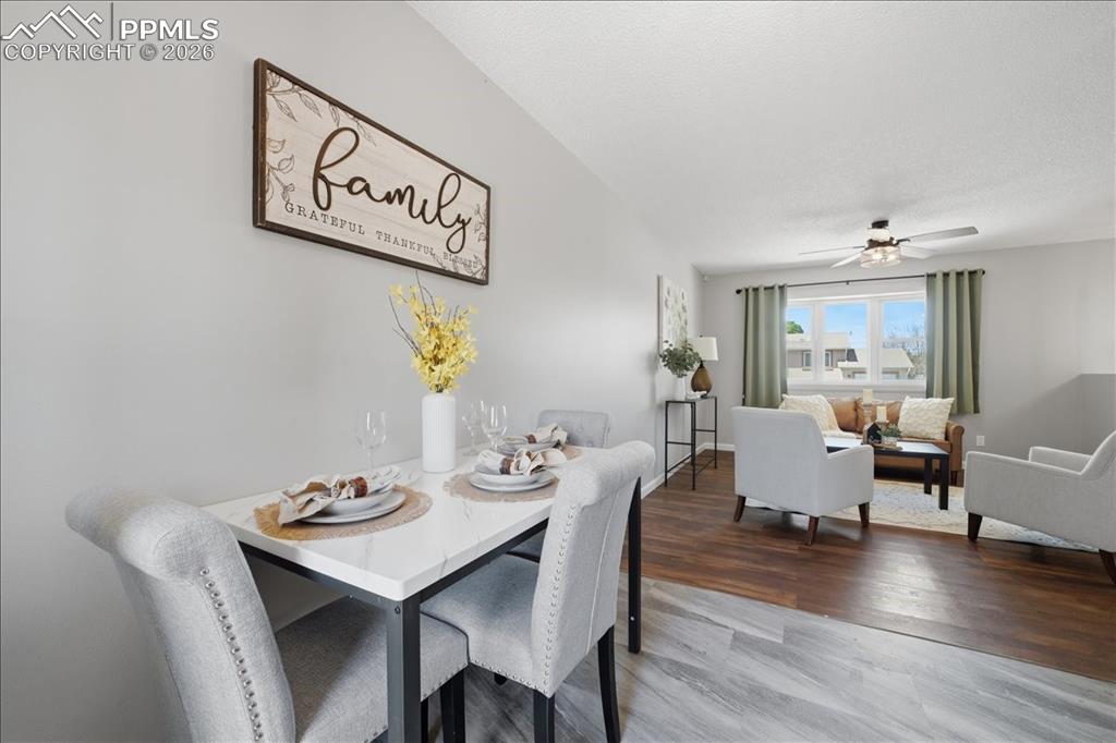 Image 9 of 48: Dining Area