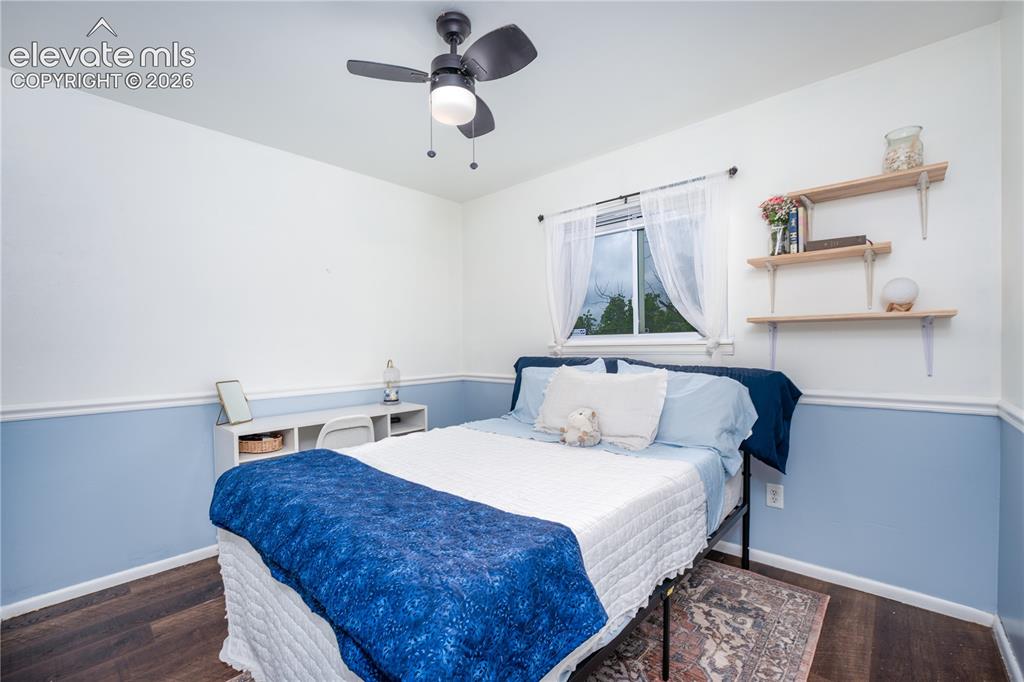 Image 8 of 35: Upstairs Bedroom #1