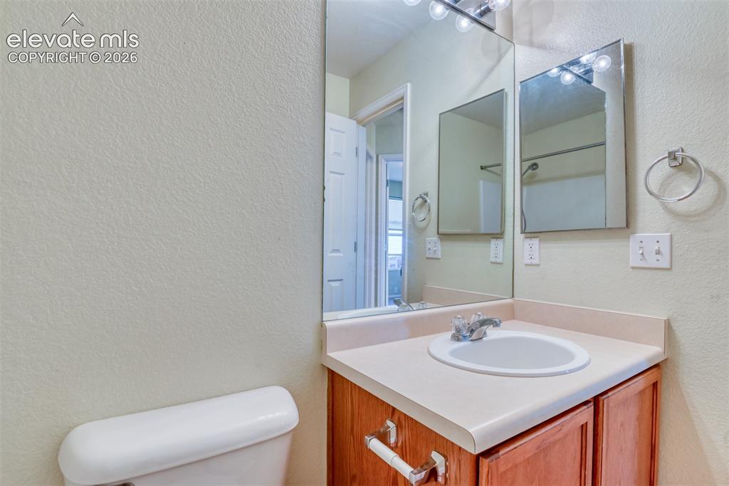 Image 11 of 42: Bathroom
