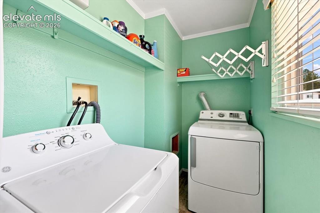 Image 16 of 49: Laundry