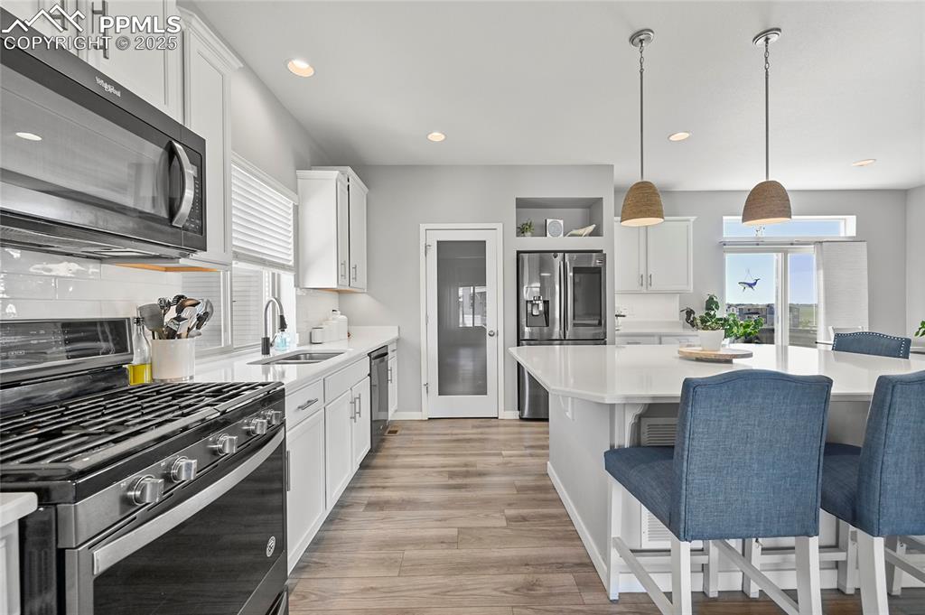 Image 7 of 39: Kitchen