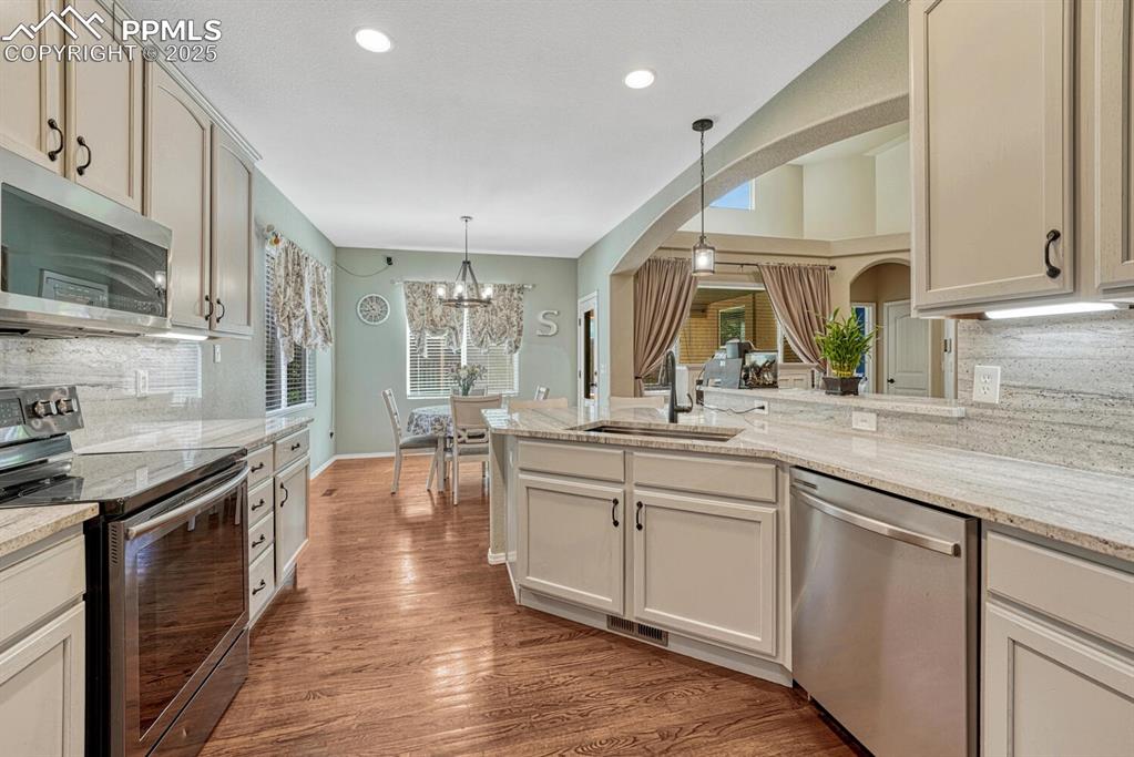 Image 11 of 41: Unlock your kitchen