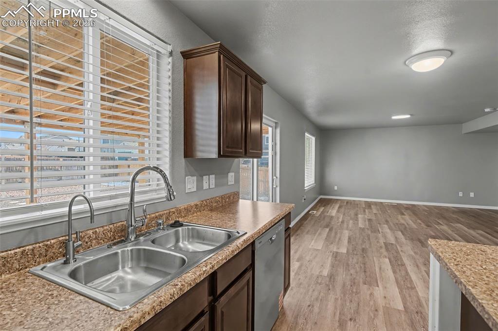 Image 8 of 43: Kitchen