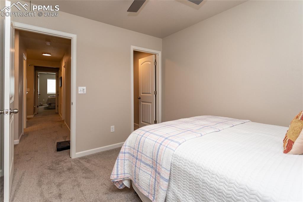 Image 31 of 47: Bedroom