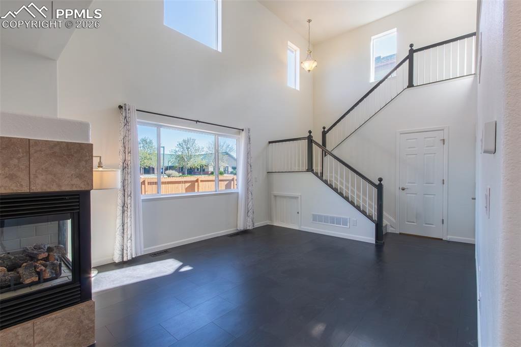 Image 15 of 38: Family Room