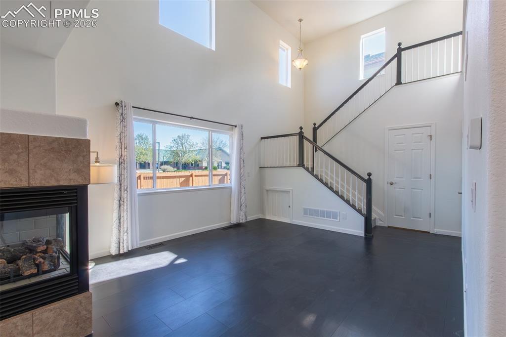 Image 15 of 41: Family Room