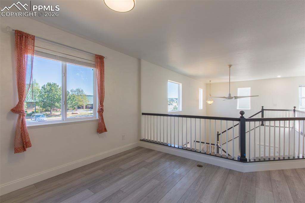 Image 23 of 38: Office