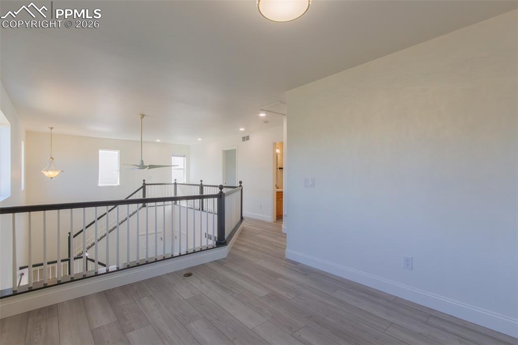 Image 24 of 38: Office