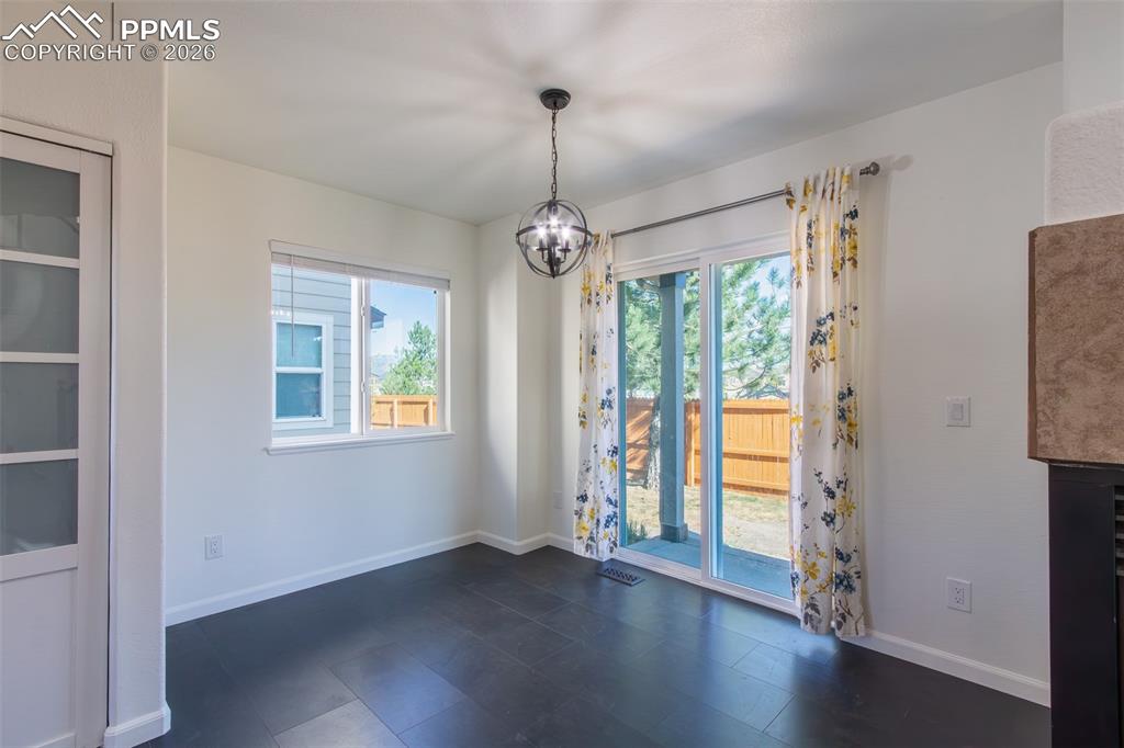 Image 5 of 38: Dining Area