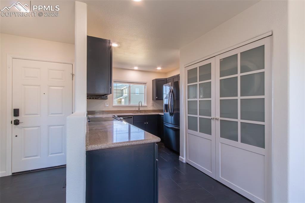 Image 8 of 41: Kitchen