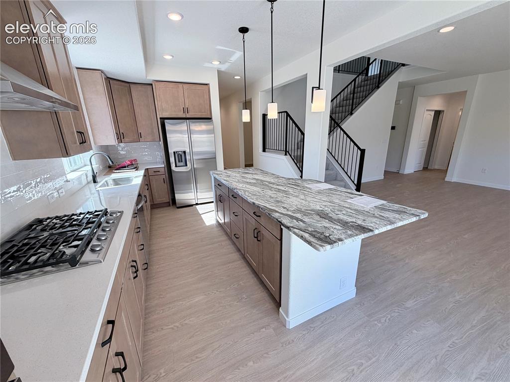 Image 8 of 46: Kitchen