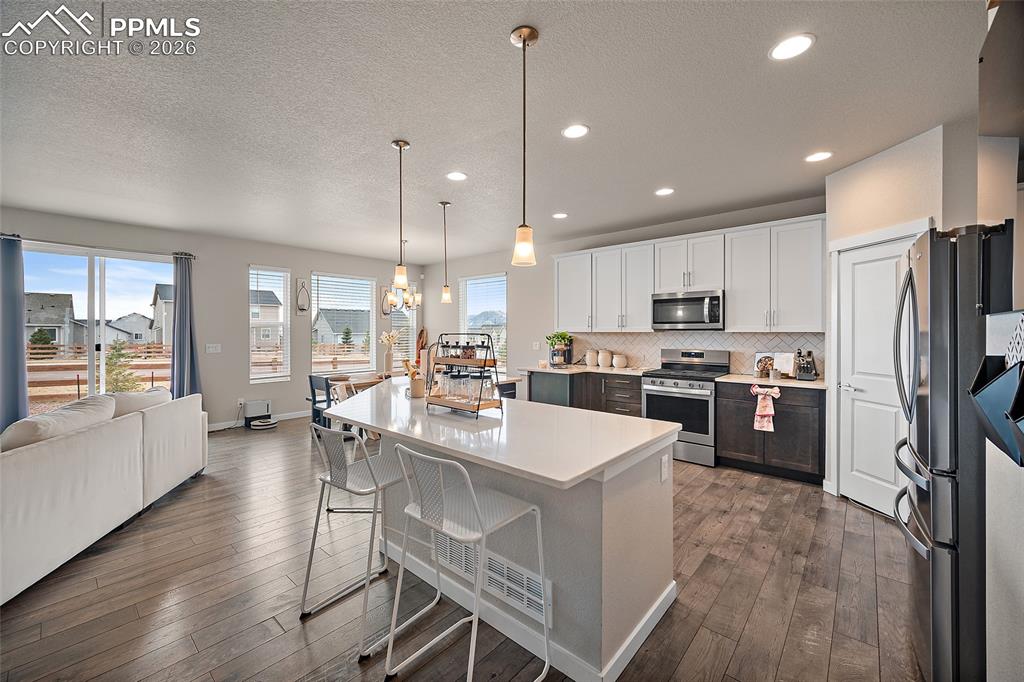 Image 6 of 46: Kitchen