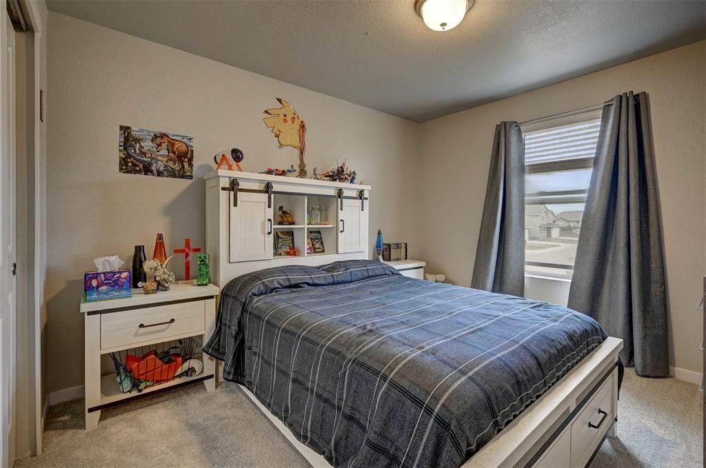 Image 11 of 28: Bedroom