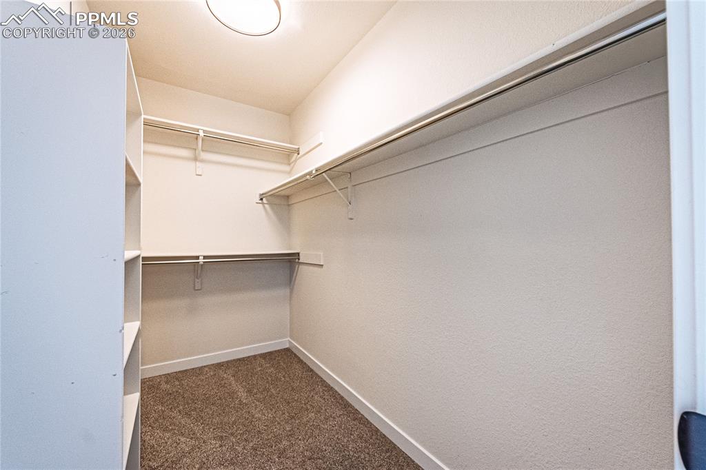 Image 18 of 31: Closet