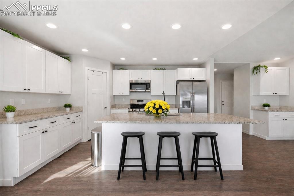 Image 11 of 29: Kitchen