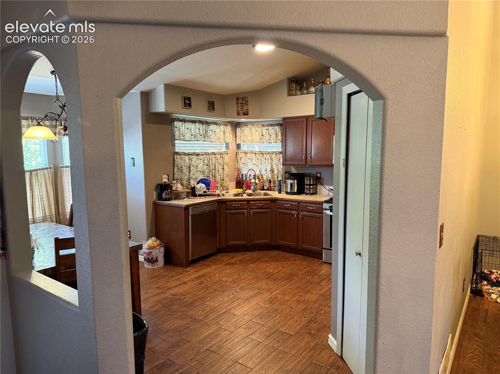 Image 2 of 49: Kitchen