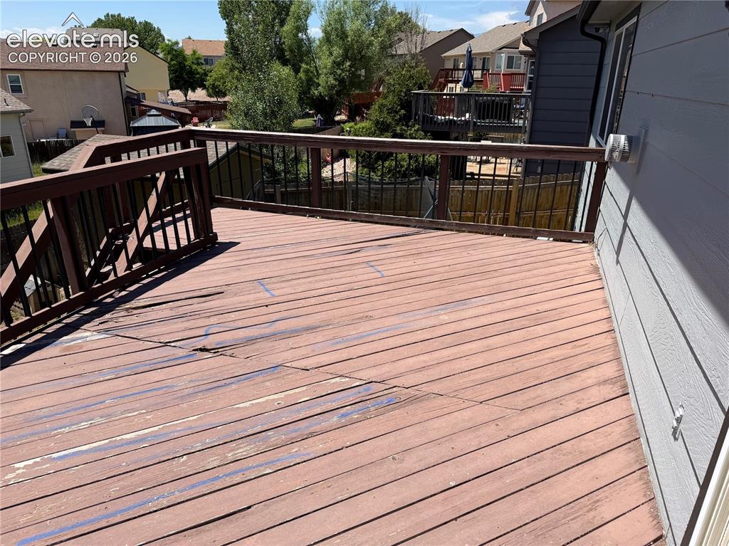 Image 36 of 49: Deck