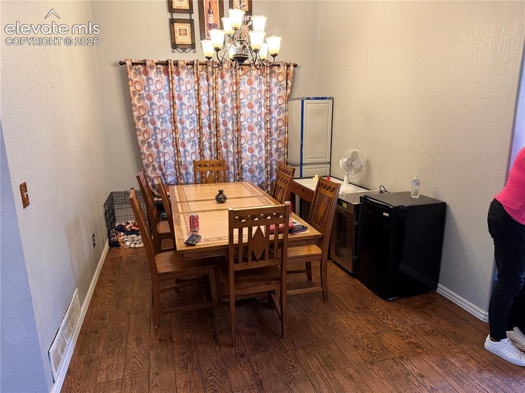 Image 5 of 49: Dining Area