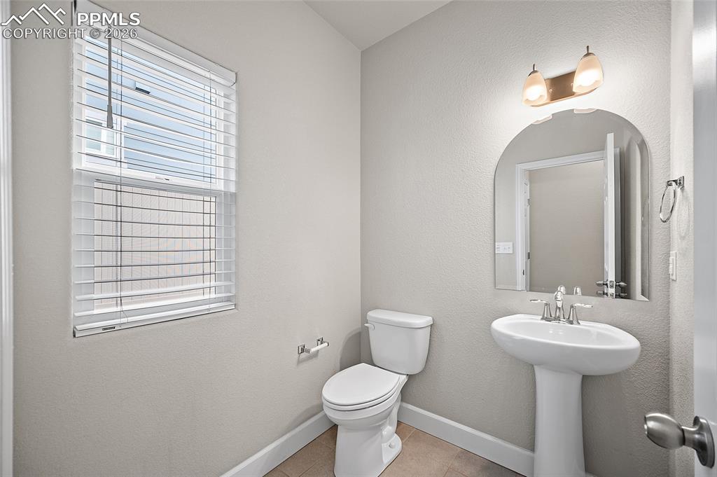 Image 21 of 42: Bathroom