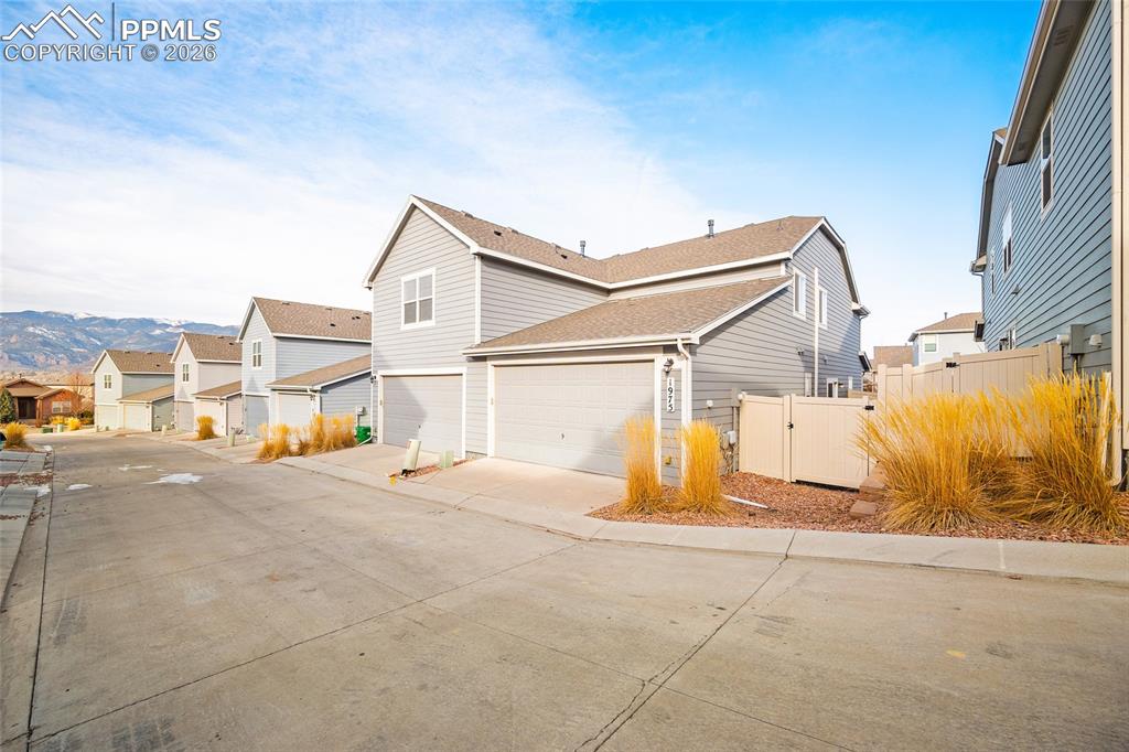 Image 33 of 42: Side of Structure