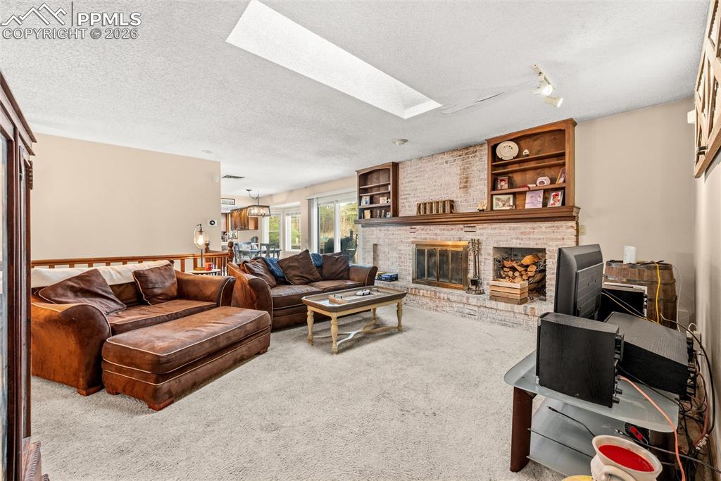 Image 6 of 17: Living Room