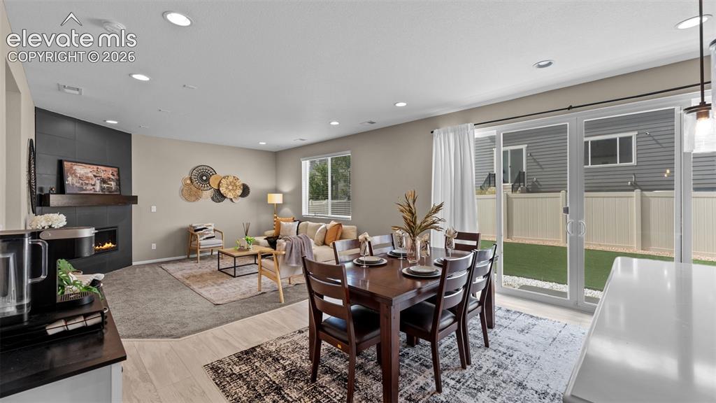 Image 11 of 38: Dining Area