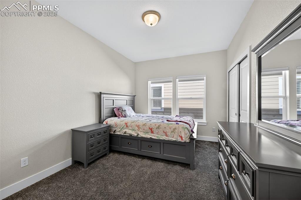 Image 23 of 36: Bedroom