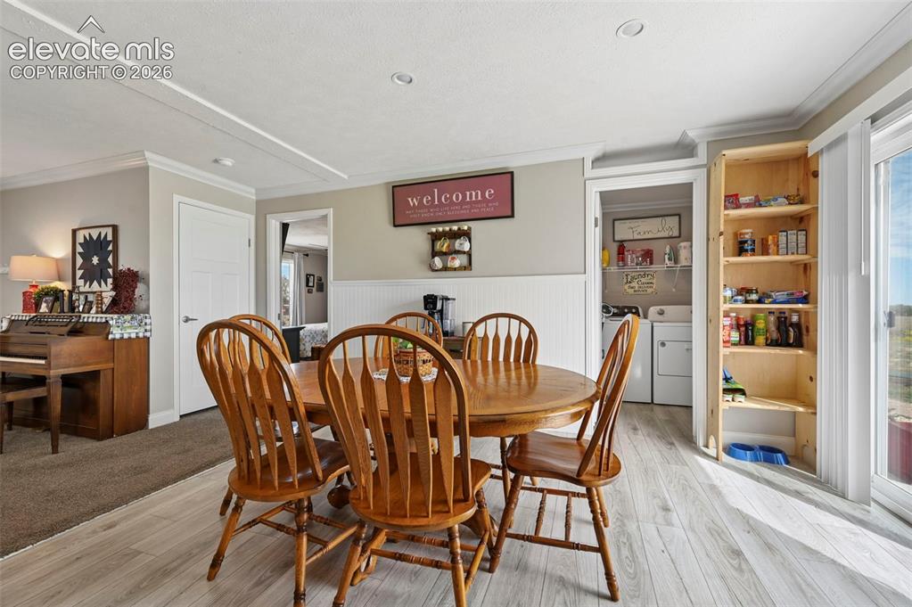 Image 13 of 37: Dining Area