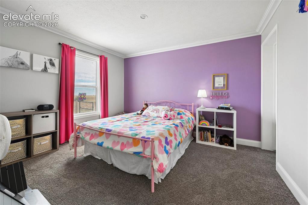 Image 19 of 37: Bedroom