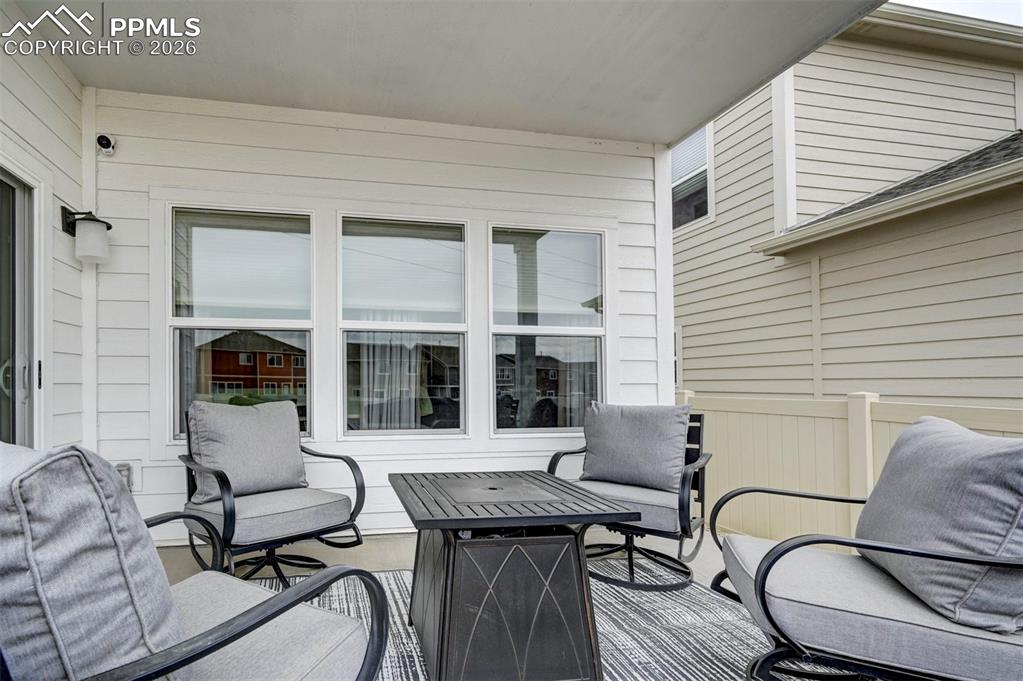 Image 34 of 42: Deck