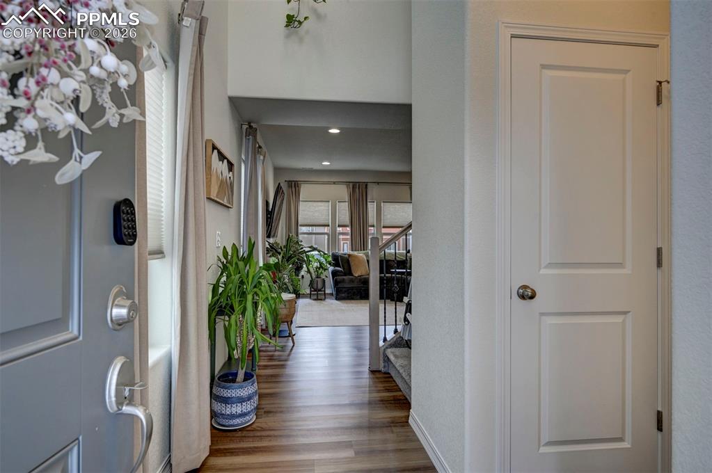 Image 6 of 42: Entry