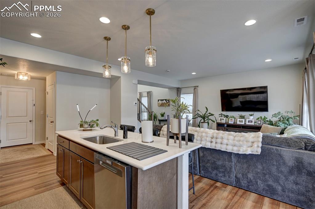 Image 9 of 42: Kitchen