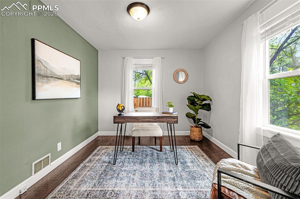 Image 9 of 34: Office