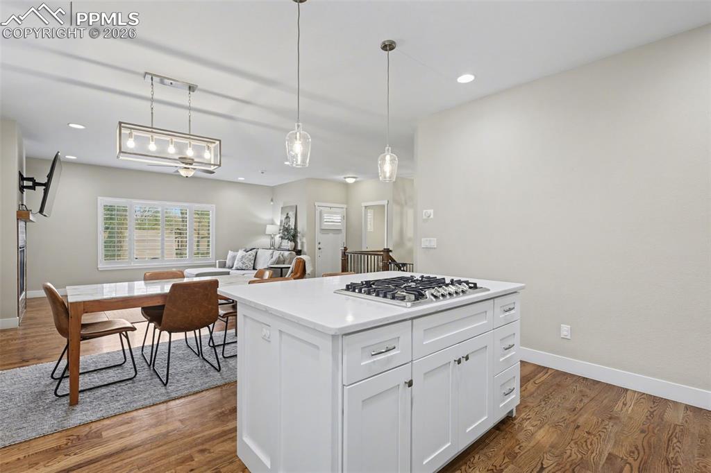 Image 10 of 36: Kitchen