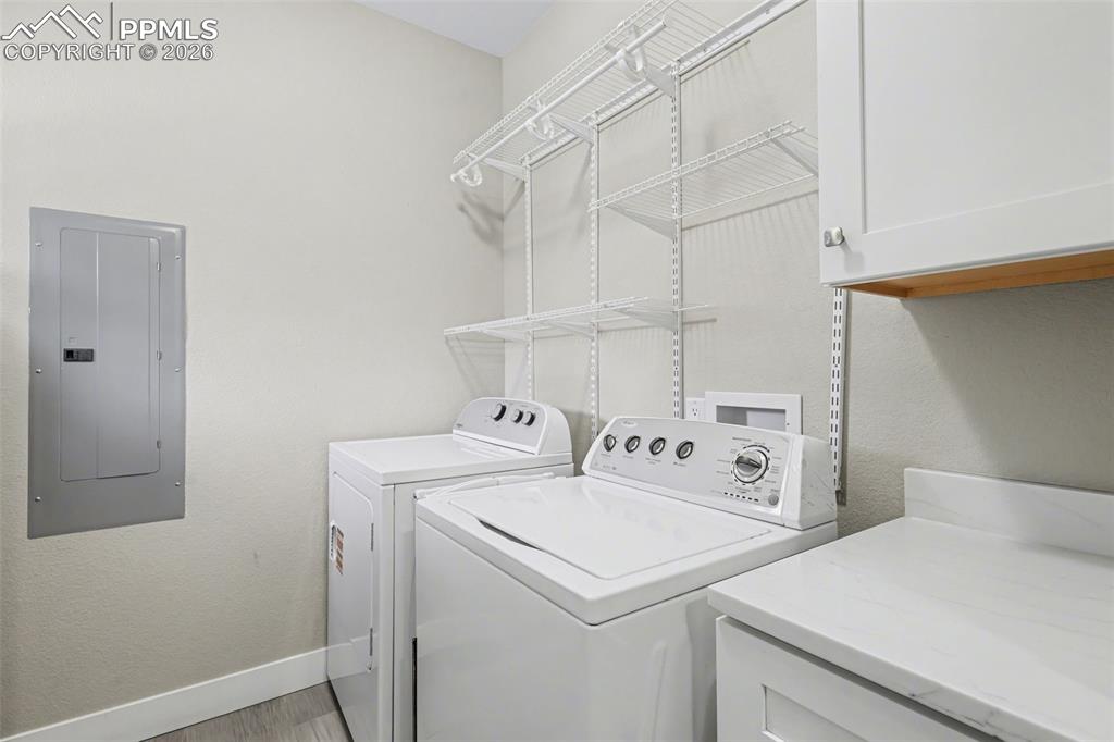 Image 16 of 36: Laundry