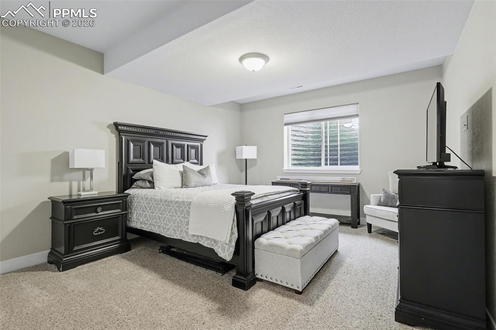 Image 27 of 36: Bedroom