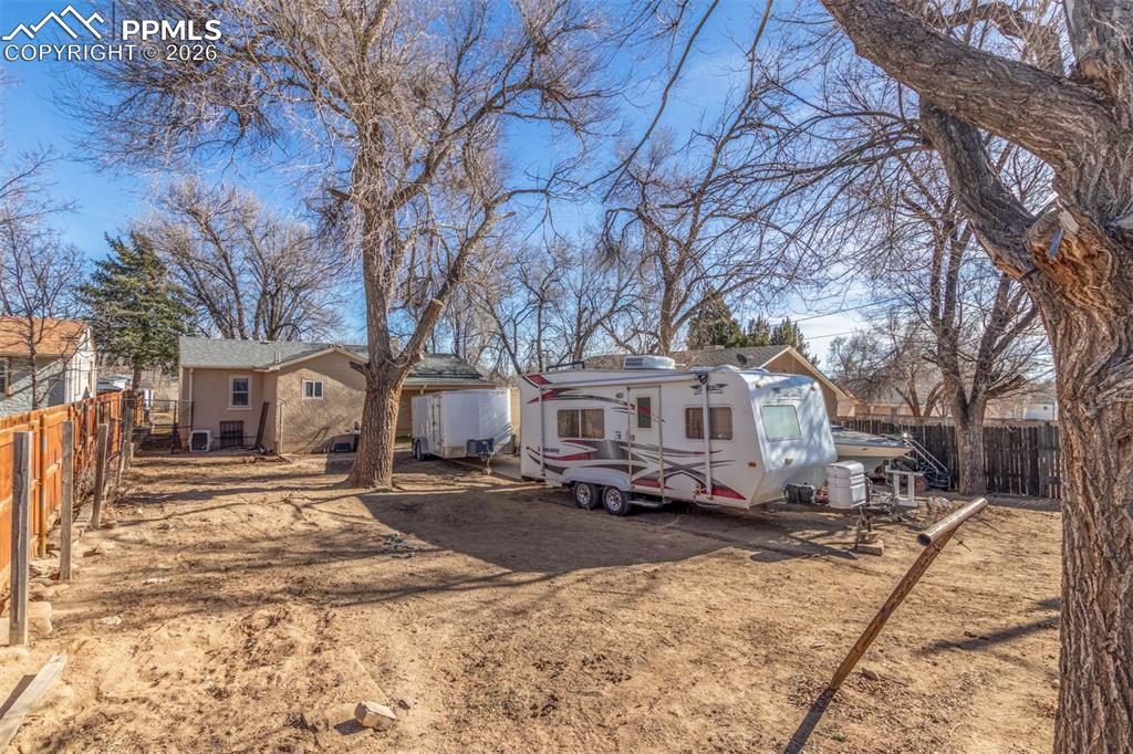 Image 29 of 32: Back of Structure