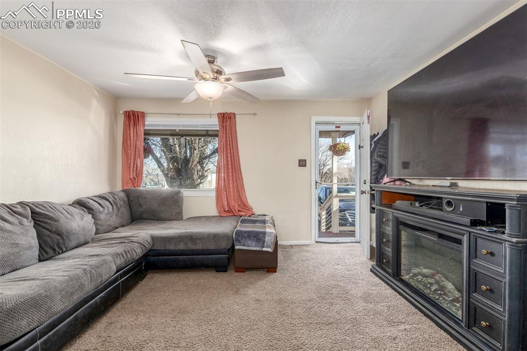 Image 8 of 32: Living Room