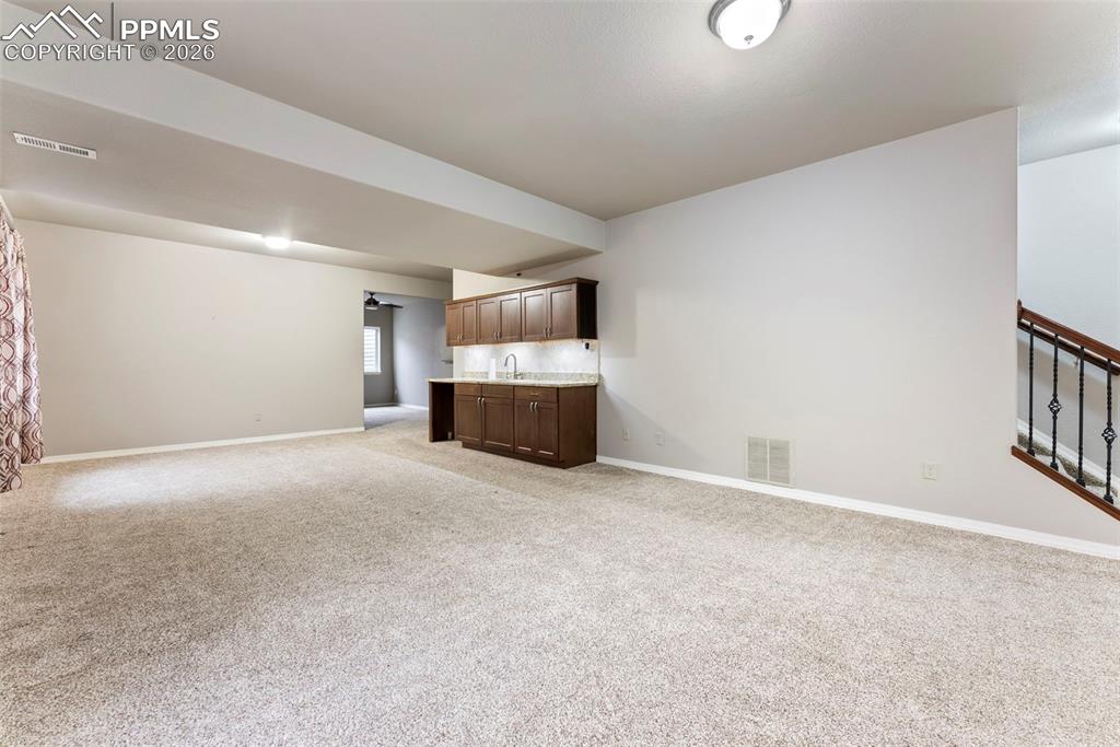 Image 17 of 27: Living Room