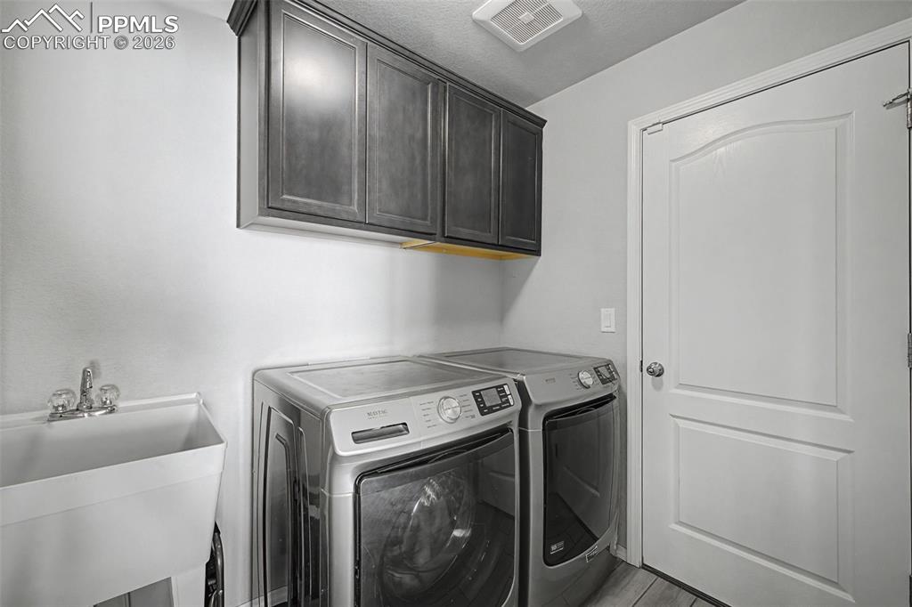 Image 20 of 47: Laundry